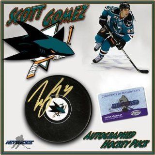 Scott Gomez Signed Hockey Puck   SAN JOSE SHARKS w COA "NEW   Autographed NHL Pucks: Sports Collectibles