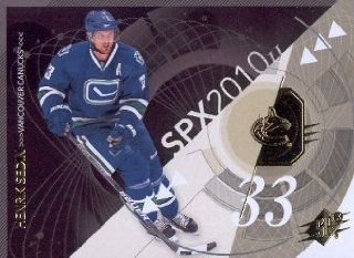 2010 11 Upper Deck SPx Hockey #94 Henrik Sedin Vancouver Canucks NHL Trading Card: Sports Collectibles