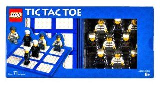 Lego Year 2006 Board Game Set #4499574   TIC TAC TOE with Playing Board, Baseplate, Storage Case, 5 Policeman Minifigures and 5 Robber Minifigures (Total Pieces: 71): Everything Else