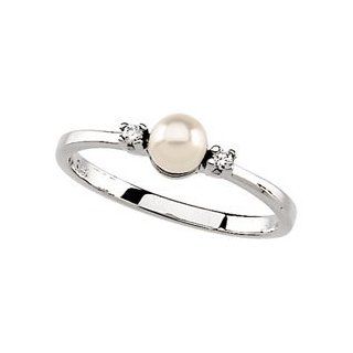04.50 Mm 14K White Gold Cultured Pearl And Diamond Ring: Engagement Rings: Jewelry
