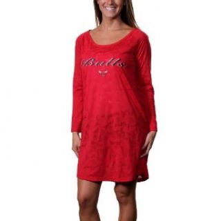 NBA Chicago Bulls Ladies B3 Long Sleeve Burnout Nightshirt   Red (Large) : Basketball Jerseys : Clothing