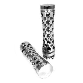 Chrome Silencer Magnum SMT Hand Grips for stock & custom Honda touring & cruiser line motorcycle models (all years): 1100 Ace Tower, 1100 Aero, 1100 Sabre, 1100 Shadow Ace, 1100 Spirit, 1300 Custom Line, 600 VLX, 600 VLX Deluxe, 750 Magna, 750 Spri