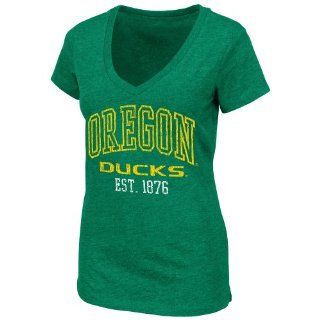 Oregon Ducks Women's NCAA V neck Whisper T Shirt   Green : Sports Fan T Shirts : Sports & Outdoors