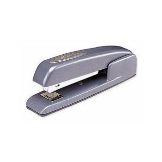 747 Business Desk Stapler; Includes Staple Remover & 1250 Staples : Office Products