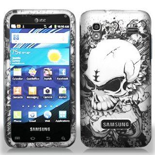 Samsung Captivate Glide i927 i 927 Silver with Black Skull Design Snap On Hard Protective Cover Case Cell Phone: Cell Phones & Accessories