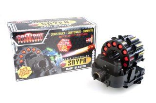 Combat Creatures Snypa Dart Blaster R/C Bolt 'n' Battle   Repeat Blasting Action!: Toys & Games