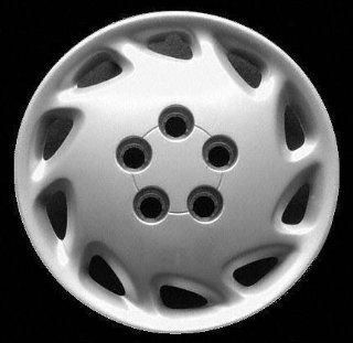 96 99 OLDSMOBILE EIGHTY EIGHT 88 WHEEL COVER HUBCAP HUB CAP 15 INCH, 10 SLOT BRIGHT SILVER 15" inch LUGNUT RETAINING CAPS USED (center not included) (1996 96 1997 97 1998 98 1999 99) O261206 FWC04124U: Automotive