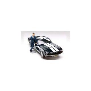 '67 Shelby Mustang GT500 Diecast 1:25 with Carroll Shelby Figure: Toys & Games