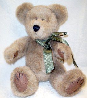 Townsend Q Bearrister 12" Boyds Bear (Retired): Toys & Games