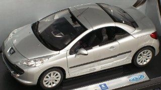 Peugeot 207cc 207 Cc Coupe Cabrio Silber Mit ffnendem Dach 1/18 Welly Modellauto Modell Auto: Spielzeug