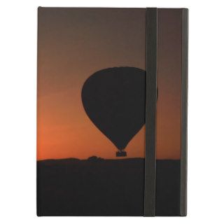 Balloon silhouette at sunrise iPad air cover