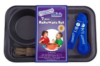 Entenmann's Minis 7 Piece Bakeware Set for Kids: Kitchen & Dining