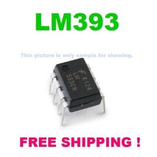 20 pcs OF LM393 IC 393 LOW POWER DUAL VOLTAGE COMPARATORS / Integrated Circuit: Electronics