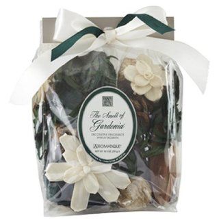 The Smell of Gardenia Decorative Fragrance by Aromatique 10.5 oz (298g)   Potpourris