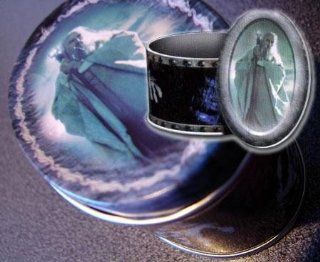 Lord of the Rings: Fellowship of the Ring Saruman Collector Oval Tin: Toys & Games