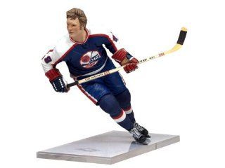 McFarlane: NHL Legends Series 5   Bobby Hull for the Winnepeg Jets: Toys & Games