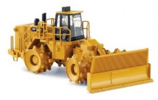 Norscot Cat 836H Landfill Compactor 1:50 scale: Toys & Games