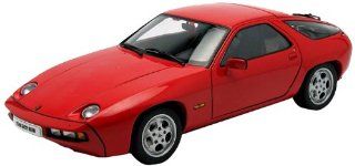 Porsche 928 (Red) (Diecast model): Toys & Games
