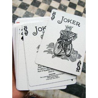 Bicycle Poker Size Standard Index Playing Cards (Blue or Red): Sports & Outdoors