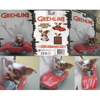 NECA Gremlins Pull Back Action Toy Gizmo in Red Corvette: Toys & Games