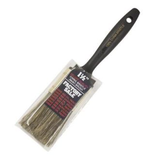 Wooster 1 1/2 in. Factory Sale Bristle Brush 0Z11010014