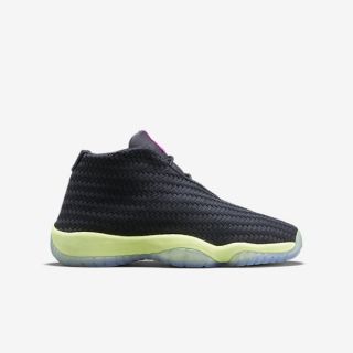 Air Jordan Future (3.5y 7y) Girls Shoe.
